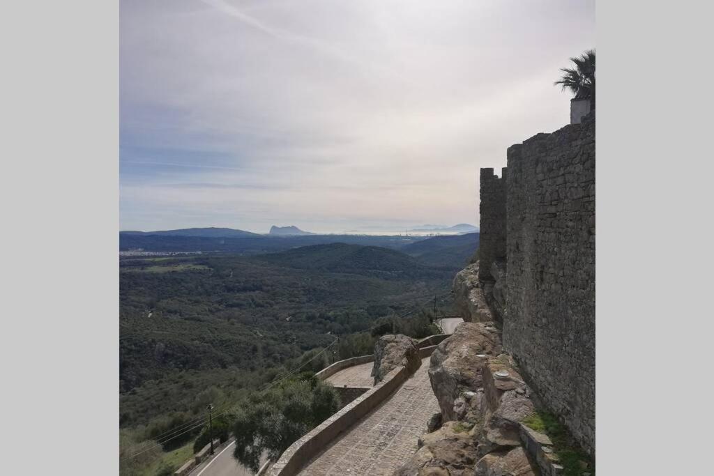 Casa En Fortaleza Medieval Castellar de la Frontera ภายนอก รูปภาพ